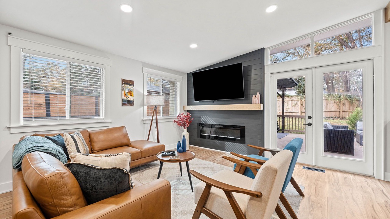 Photo of Livingroom in Buford Highway