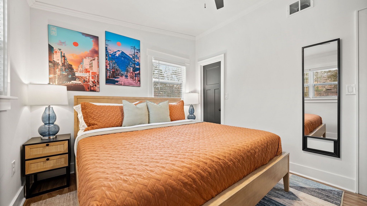 Photo of Bedroom in Buford Highway