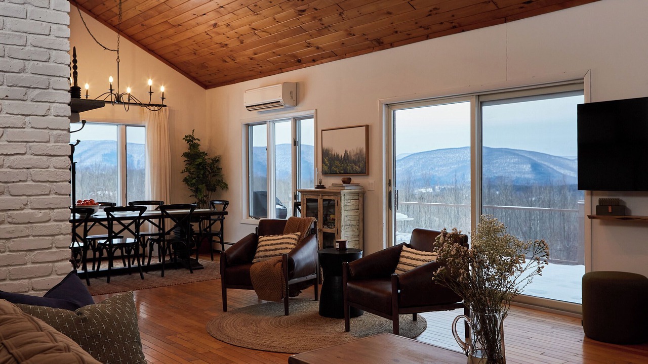 Photo of Livingroom in Jewett