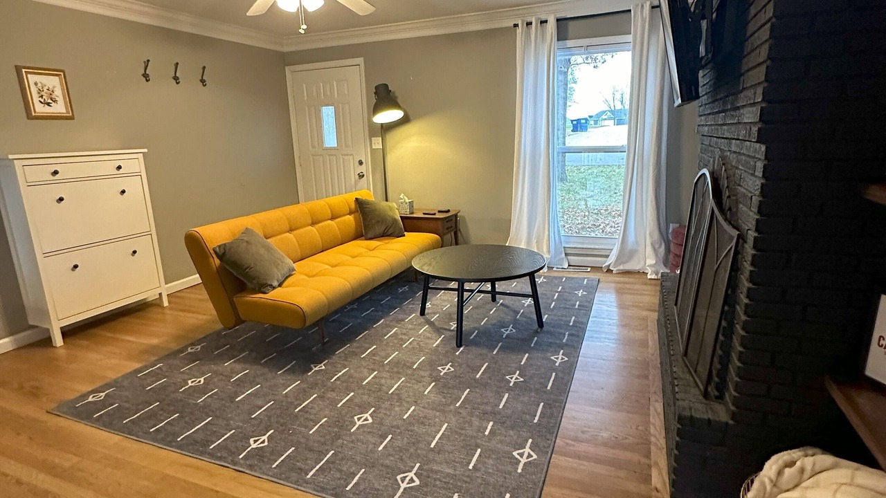 Photo of Livingroom in O'Fallon