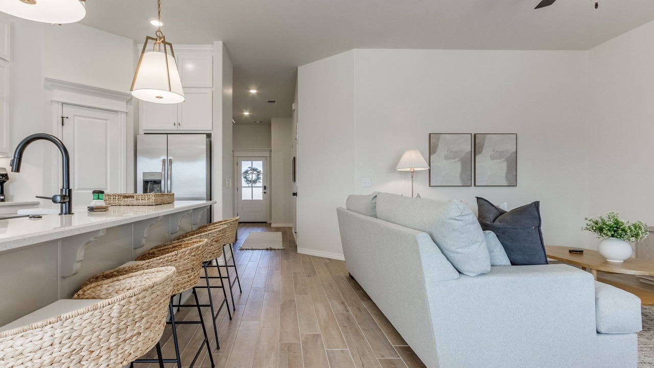 Photo of Livingroom in Yukon