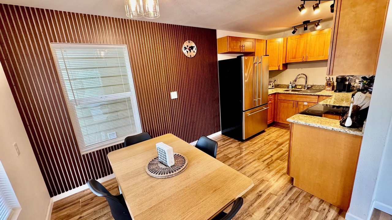 Photo of Kitchen in White Center