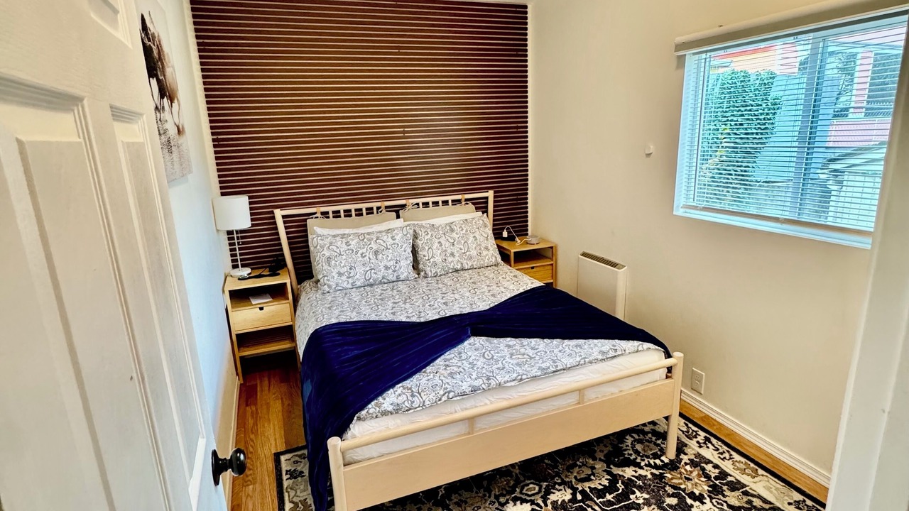 Photo of Bedroom in White Center
