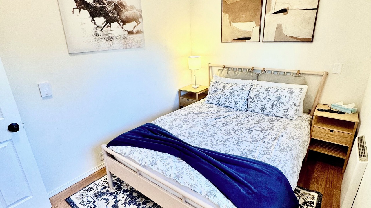 Photo of Bedroom in White Center