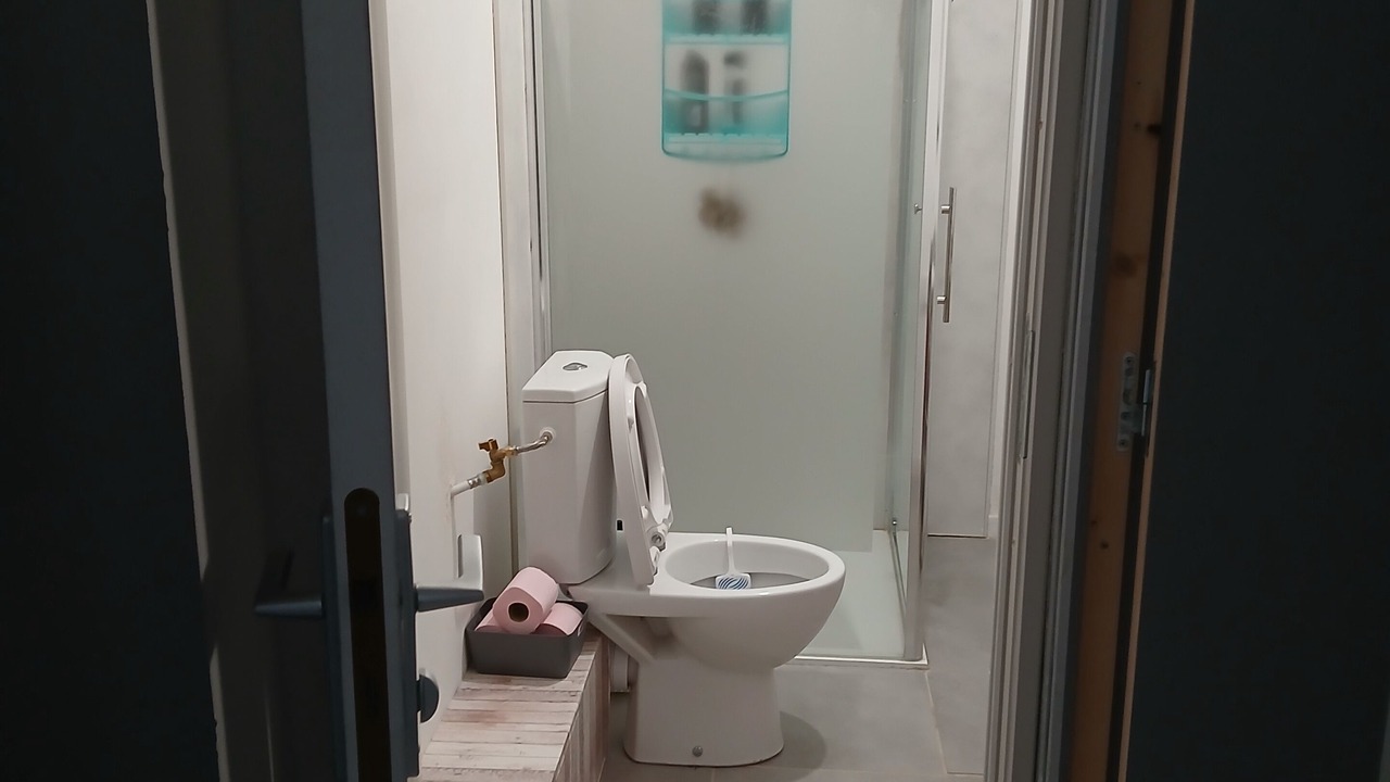 Photo of Bathroom in Maen-Roch