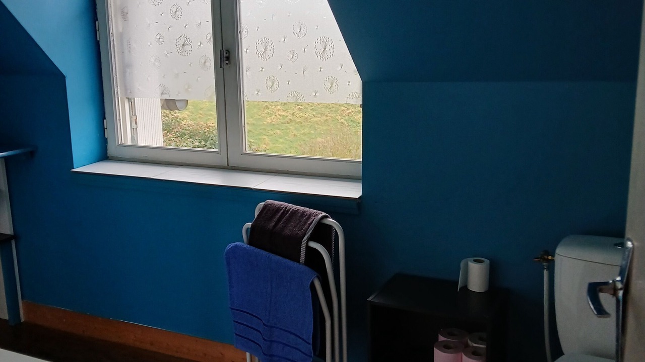 Photo of Bathroom in Maen-Roch