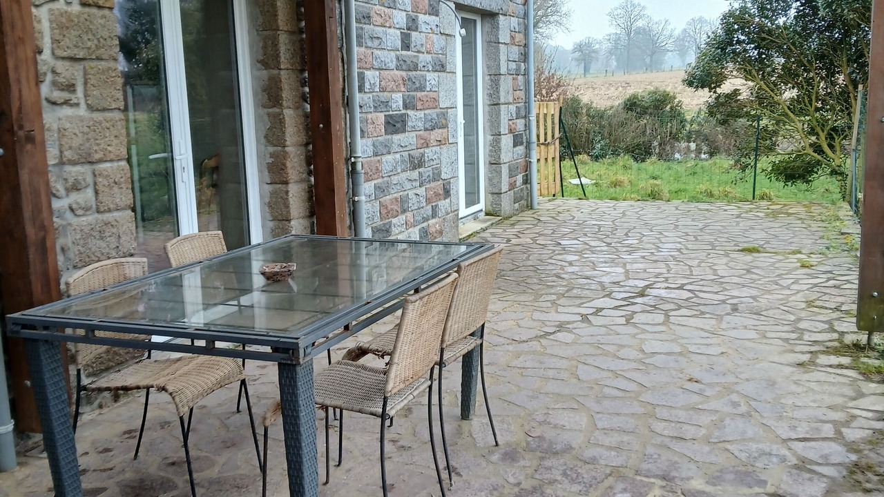 Photo of Outdoor in Maen-Roch