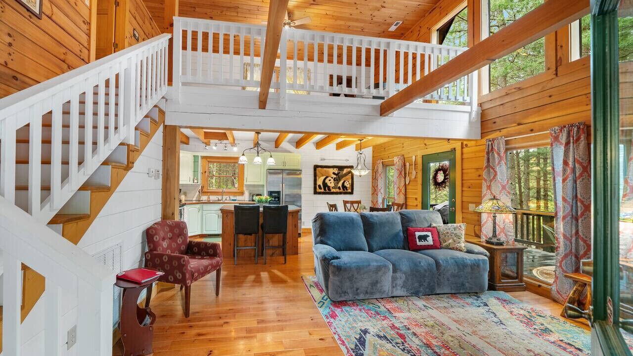 Photo of Livingroom in Vein Mountain