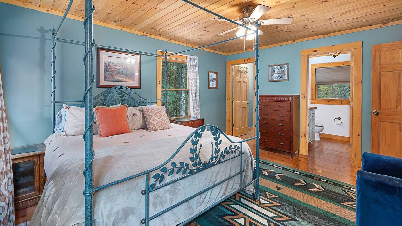 Photo of Bedroom in Vein Mountain
