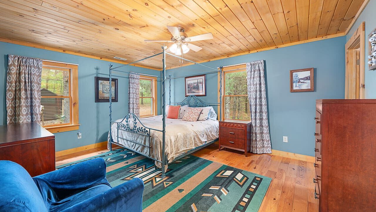 Photo of Bedroom in Vein Mountain