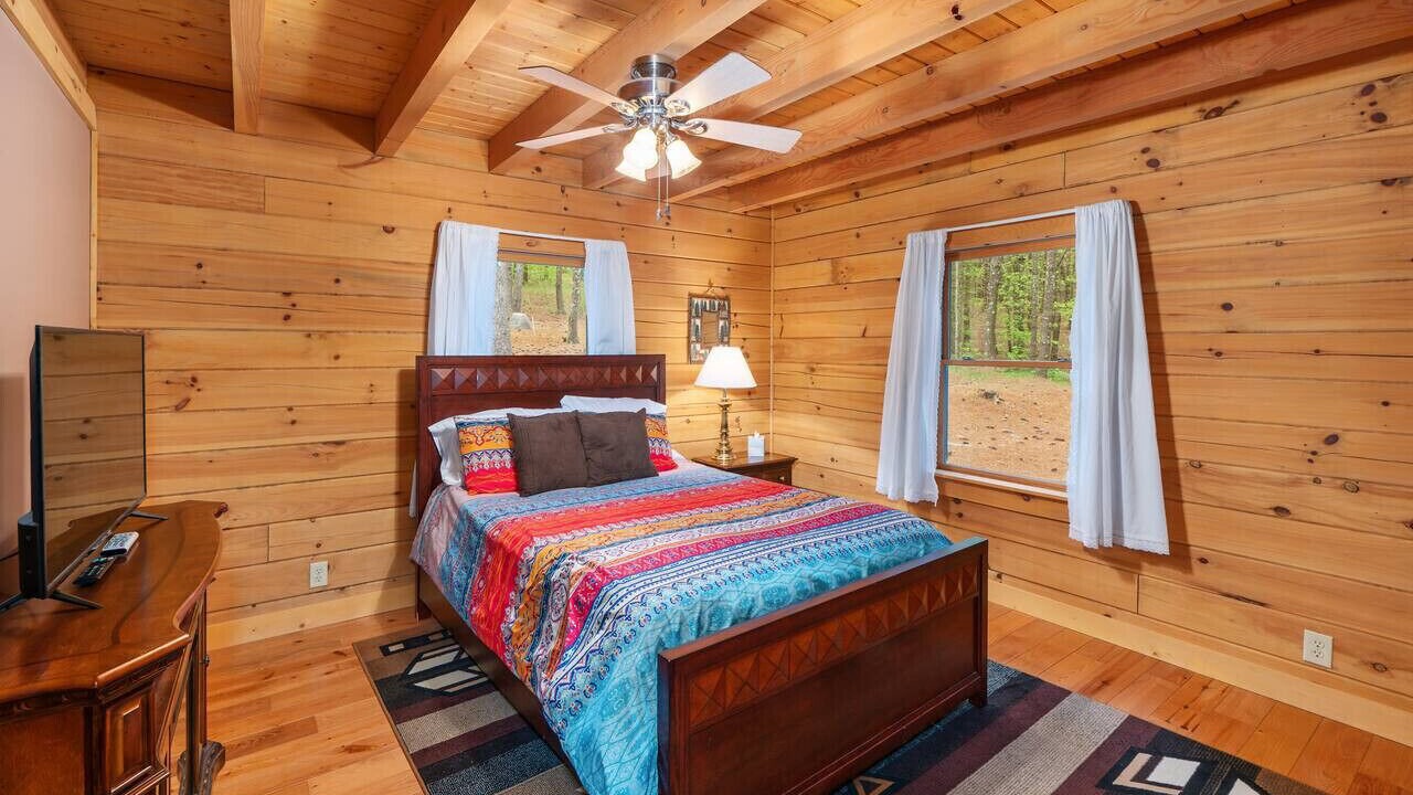 Photo of Bedroom in Vein Mountain