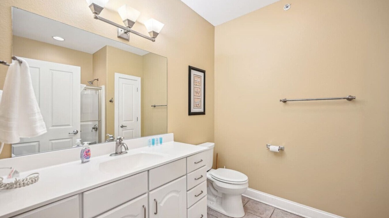 Photo of Bathroom in Lake Delton