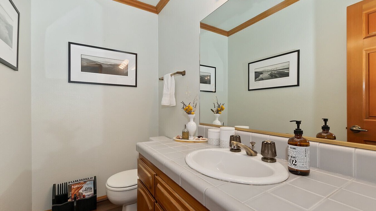 Photo of Bedroom in Blue Jay