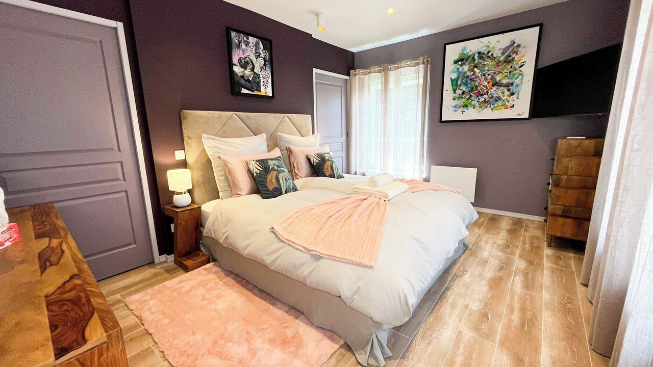 Photo of Bedroom in Saint-Hilaire-le-Petit