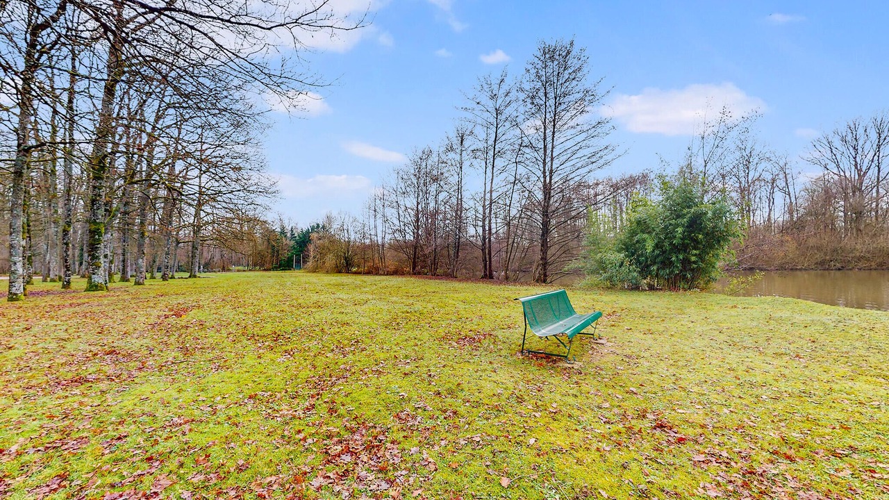 Photo of Others in Egriselles-le-Bocage