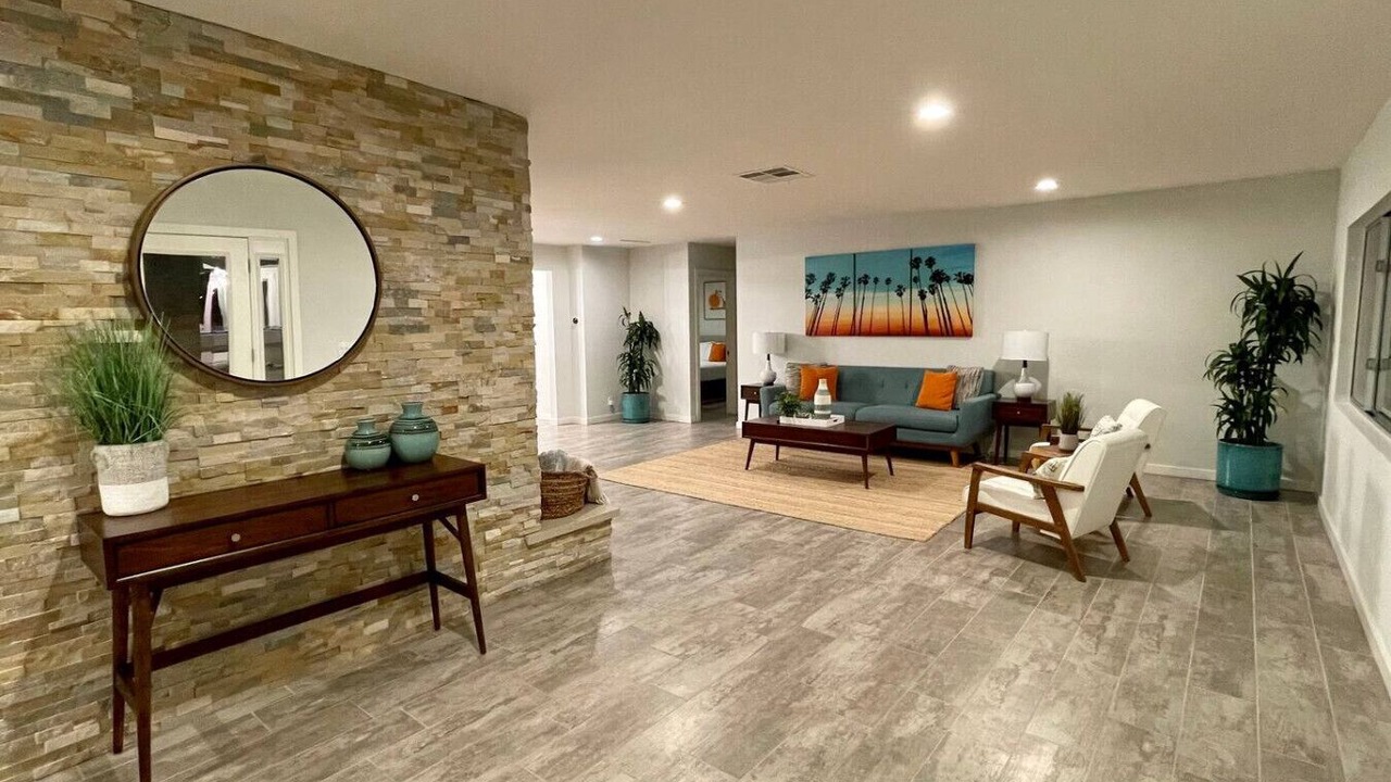 Photo of Livingroom in The Mesa