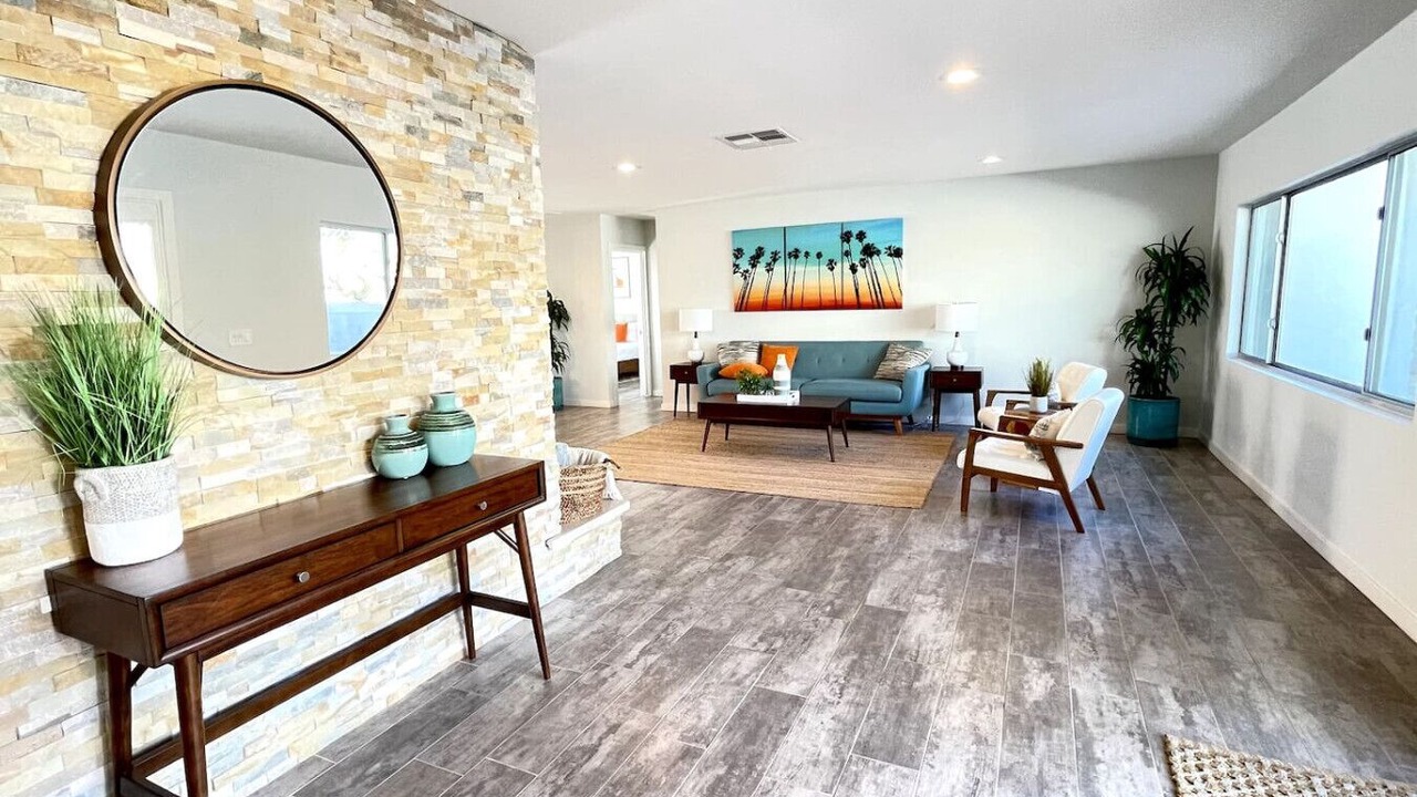 Photo of Livingroom in The Mesa