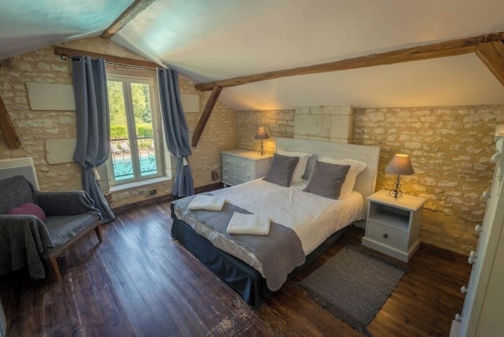 Photo of Bedroom in Saires