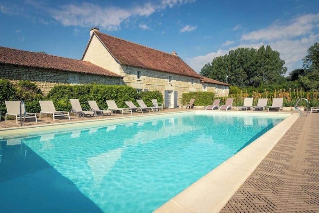 Photo of Outdoor in Saires