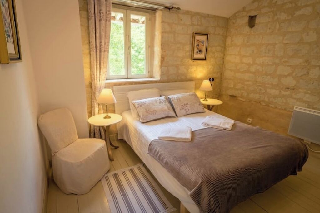 Photo of Bedroom in Saires