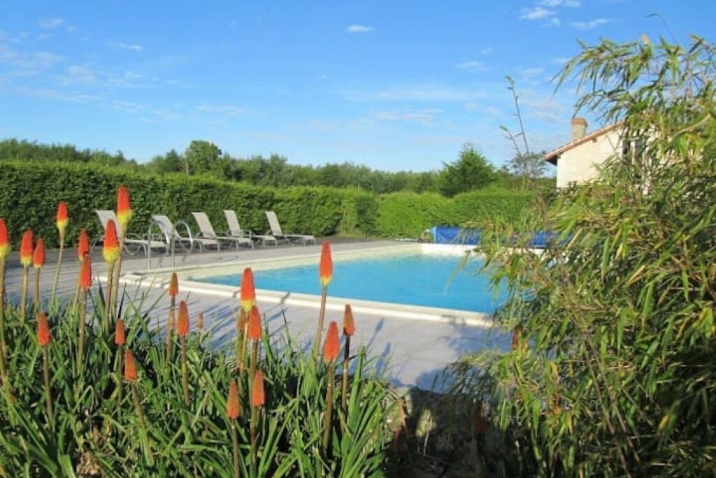 Photo of Outdoor in Saires