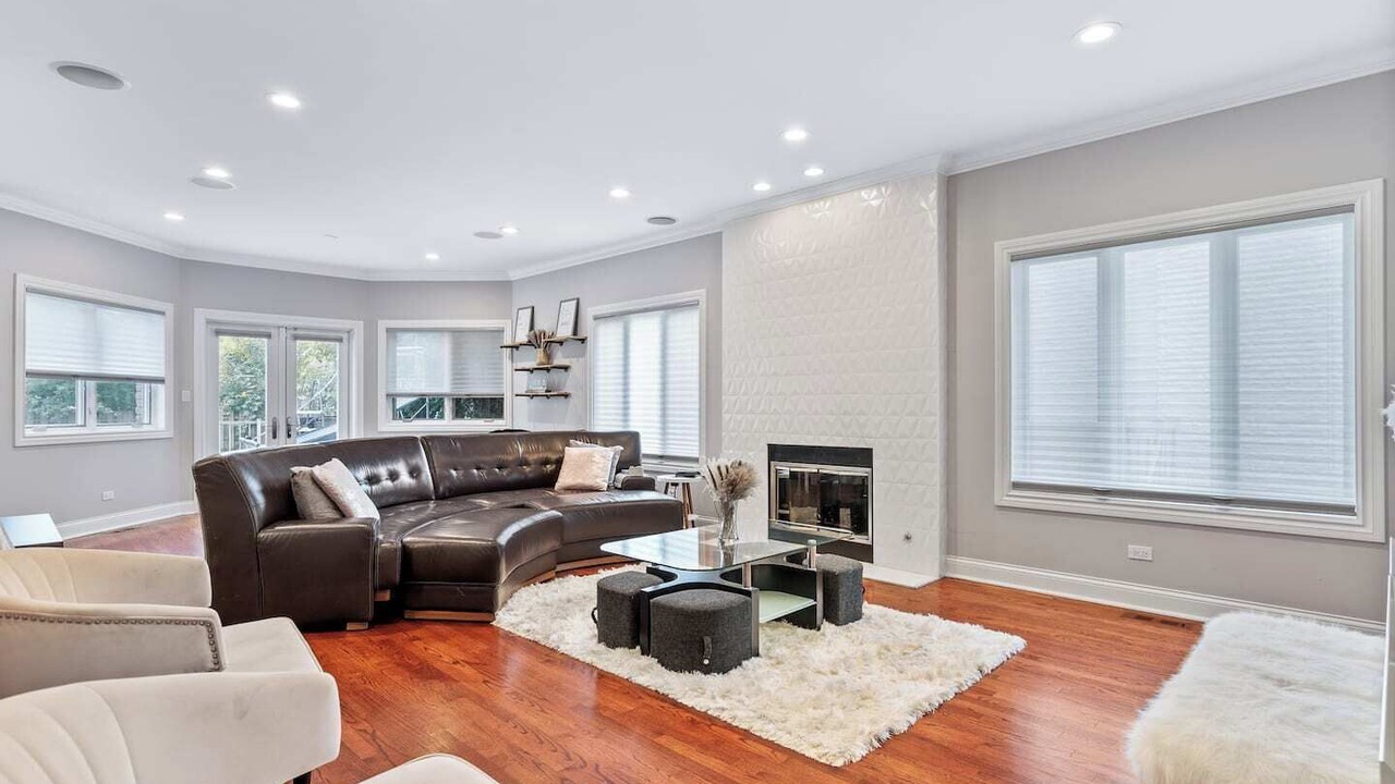 Photo of Livingroom in Skokie