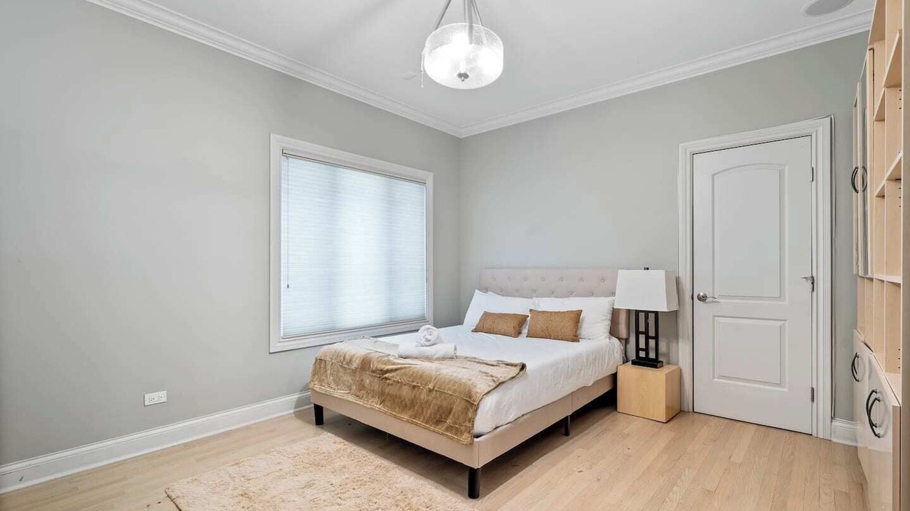 Photo of Bedroom in Skokie