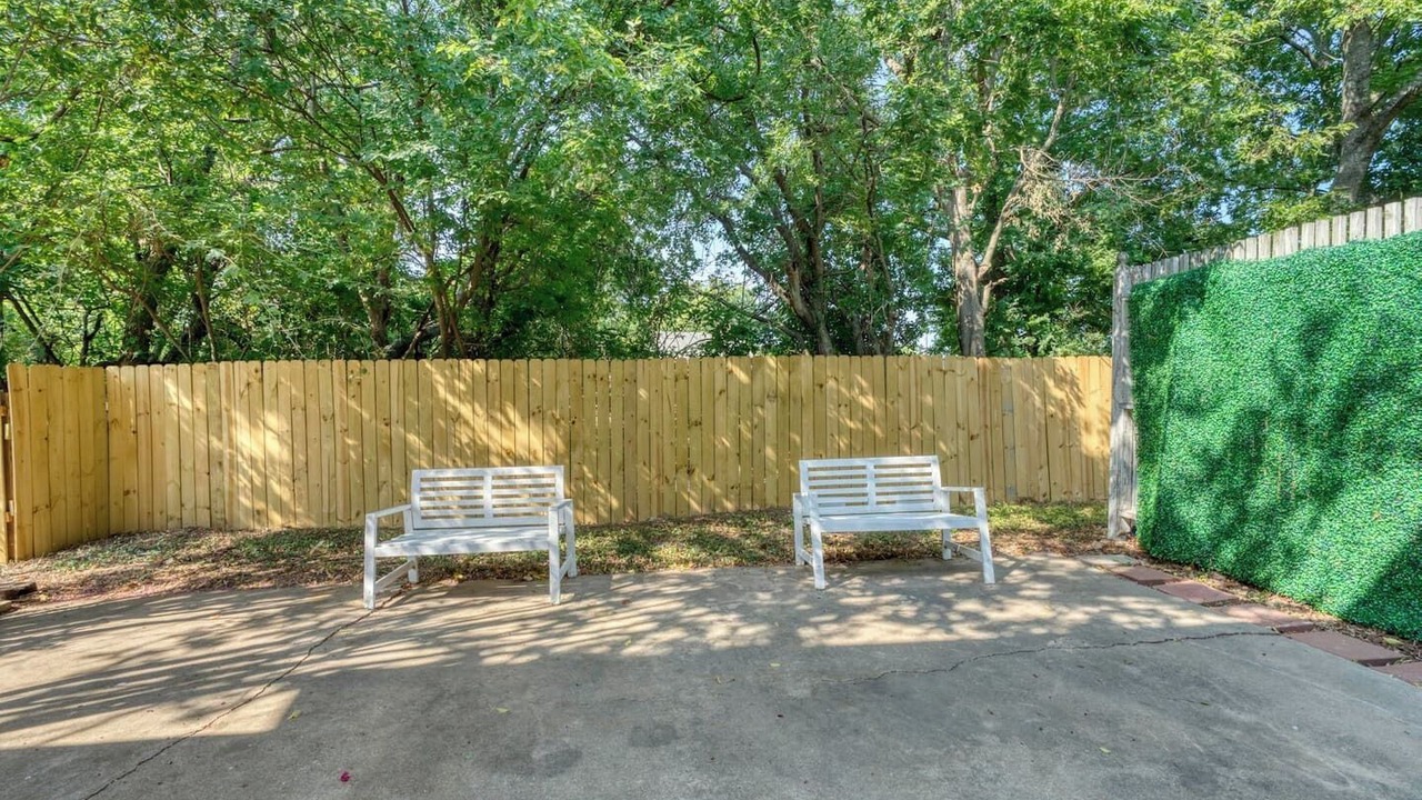 Photo of Patio Balcony in North Austin Civic Association
