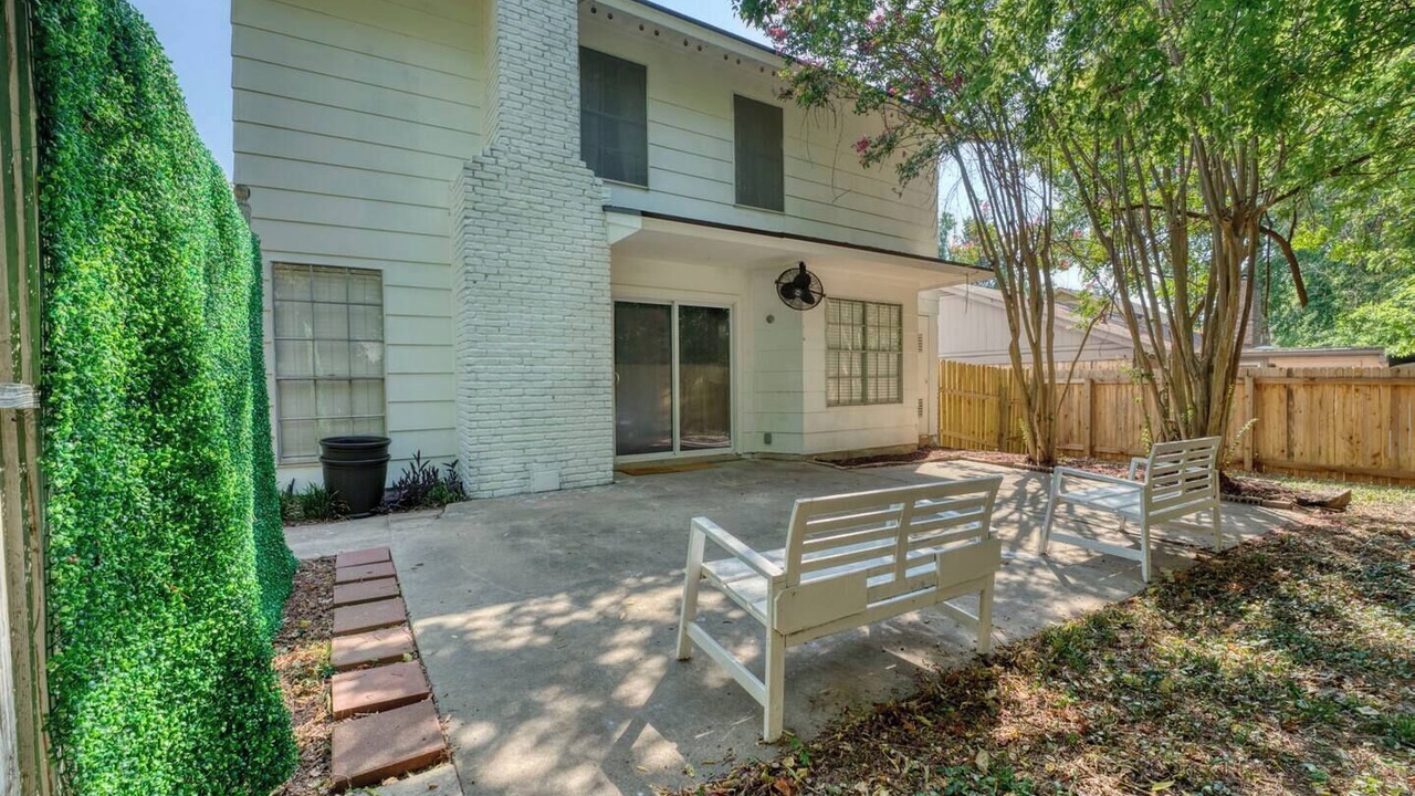 Photo of Patio Balcony in North Austin Civic Association