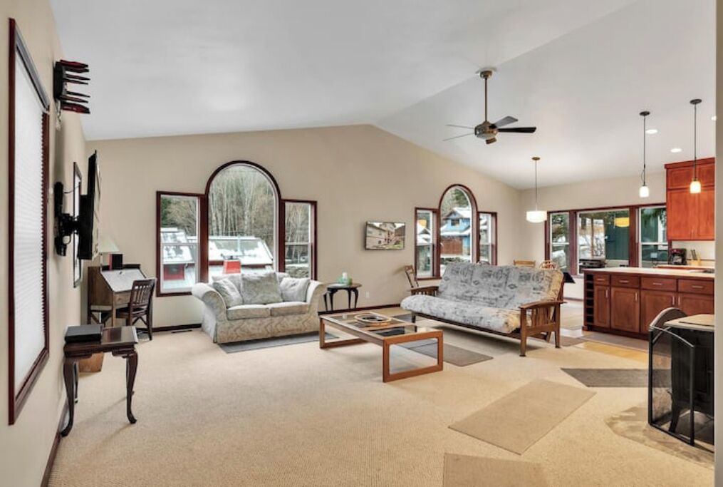 Photo of Livingroom in Wardner