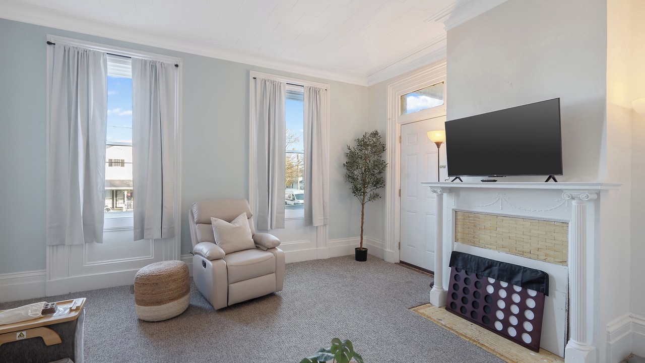 Photo of Livingroom in Oswego
