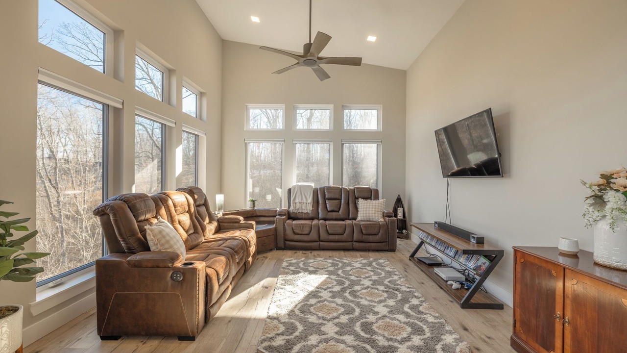 Photo of Livingroom in Innsbrook