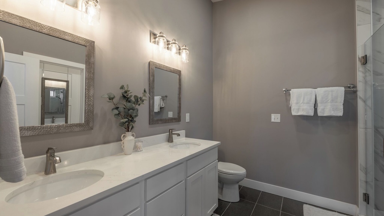 Photo of Bathroom in Innsbrook