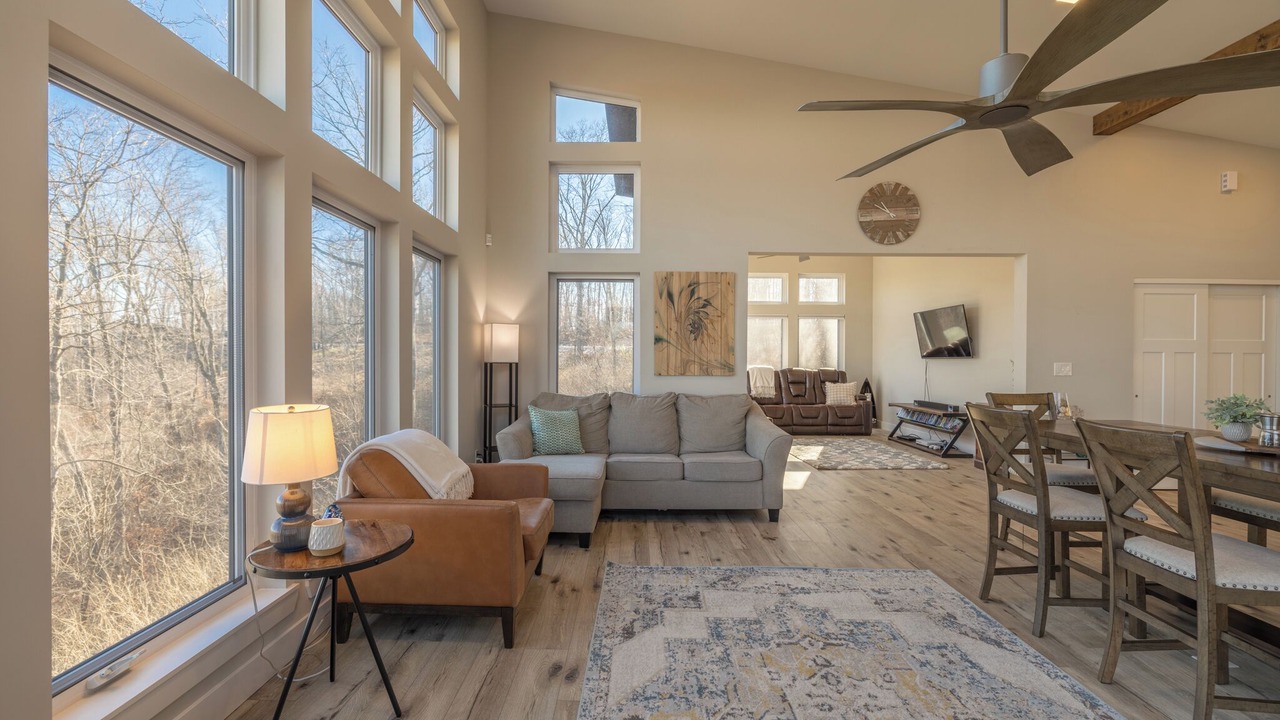 Photo of Livingroom in Innsbrook