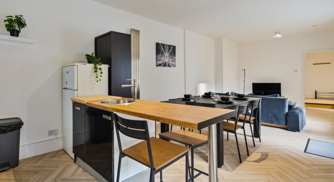 Photo of Others in Balham