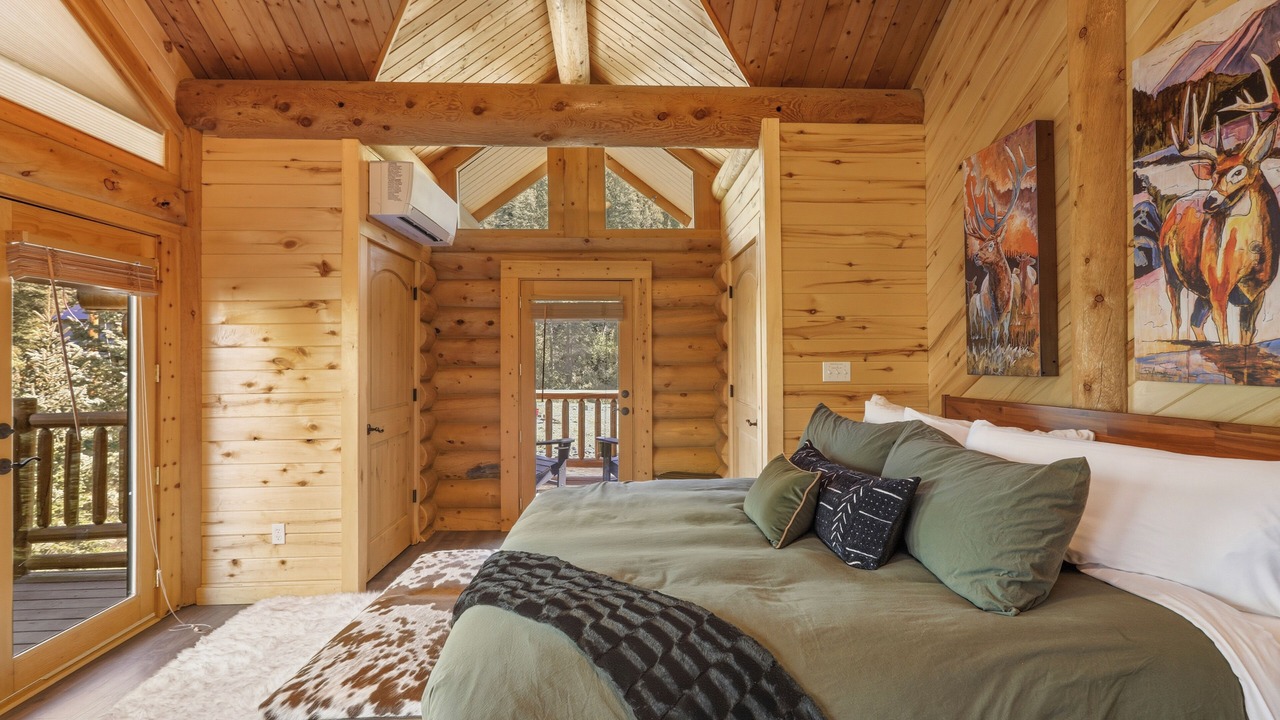 Photo of Bedroom in San Juan River Village