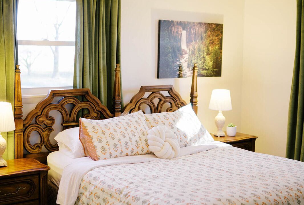 Photo of Bedroom in Mount Aetna