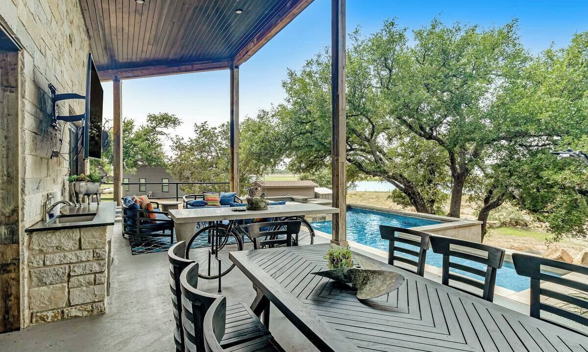 Photo of Outdoor in Burnet