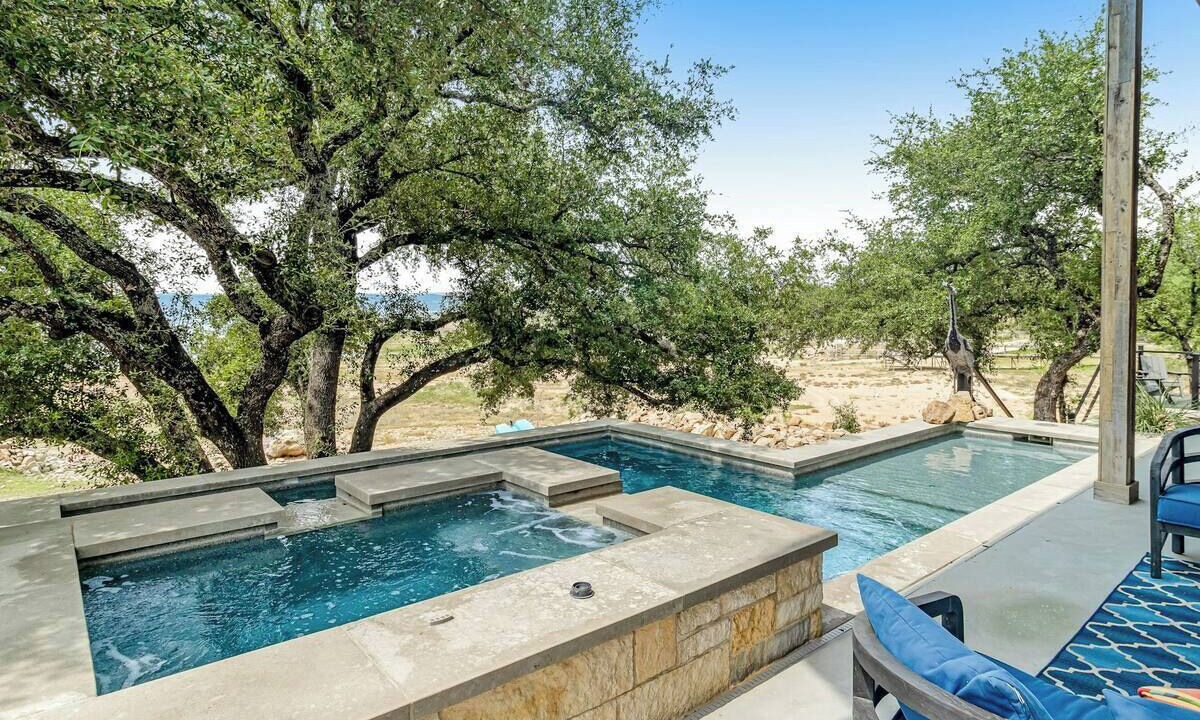 Photo of Outdoor in Burnet
