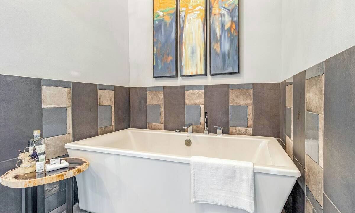 Photo of Bathroom in Burnet