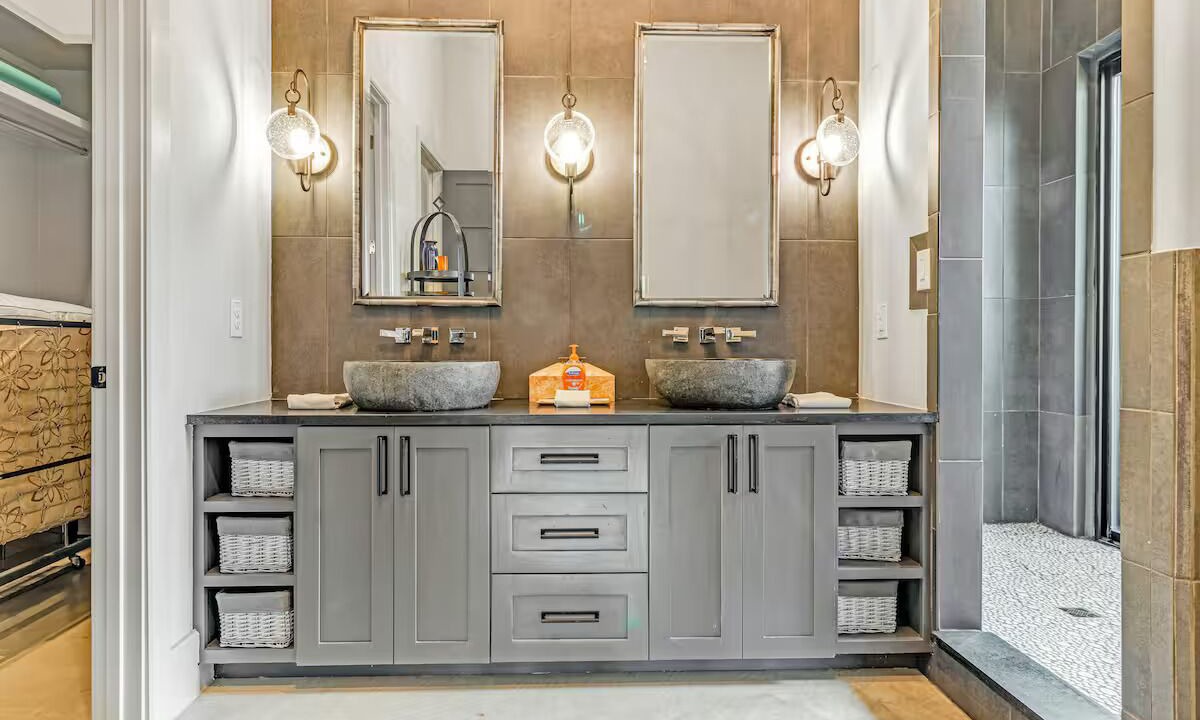 Photo of Bathroom in Burnet