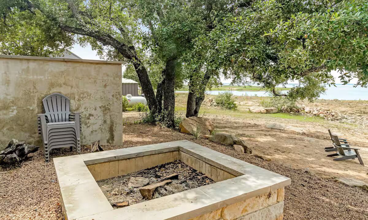 Photo of Outdoor in Burnet