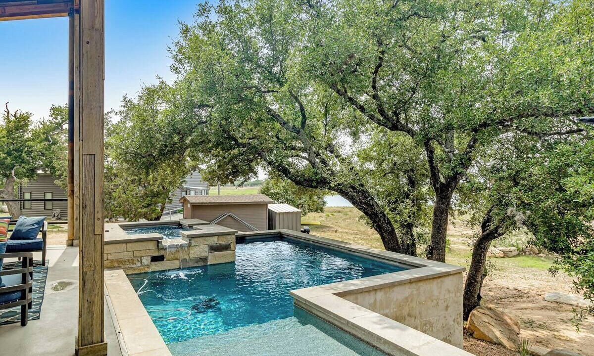 Photo of Outdoor in Burnet