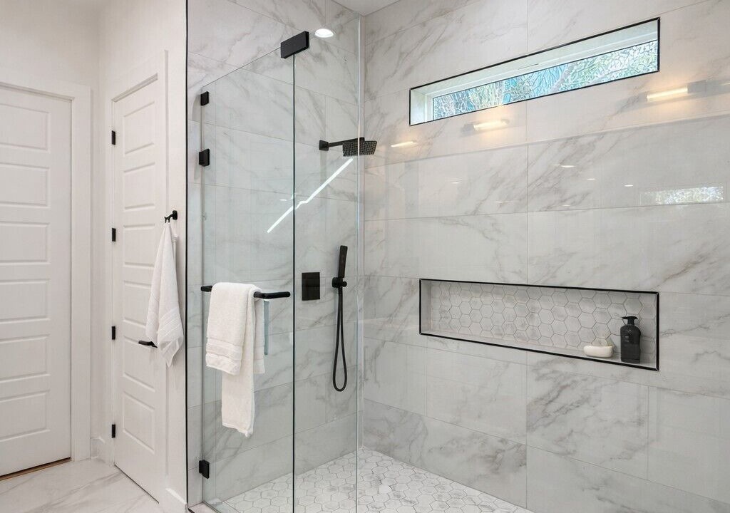 Photo of Bathroom in West Dallas