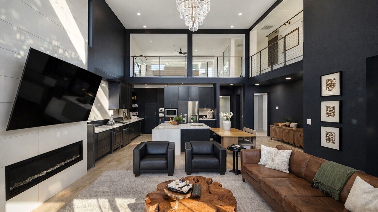 Photo of Livingroom in West Dallas