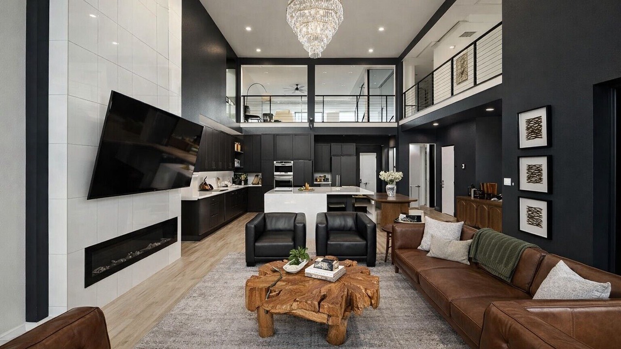Photo of Livingroom in West Dallas