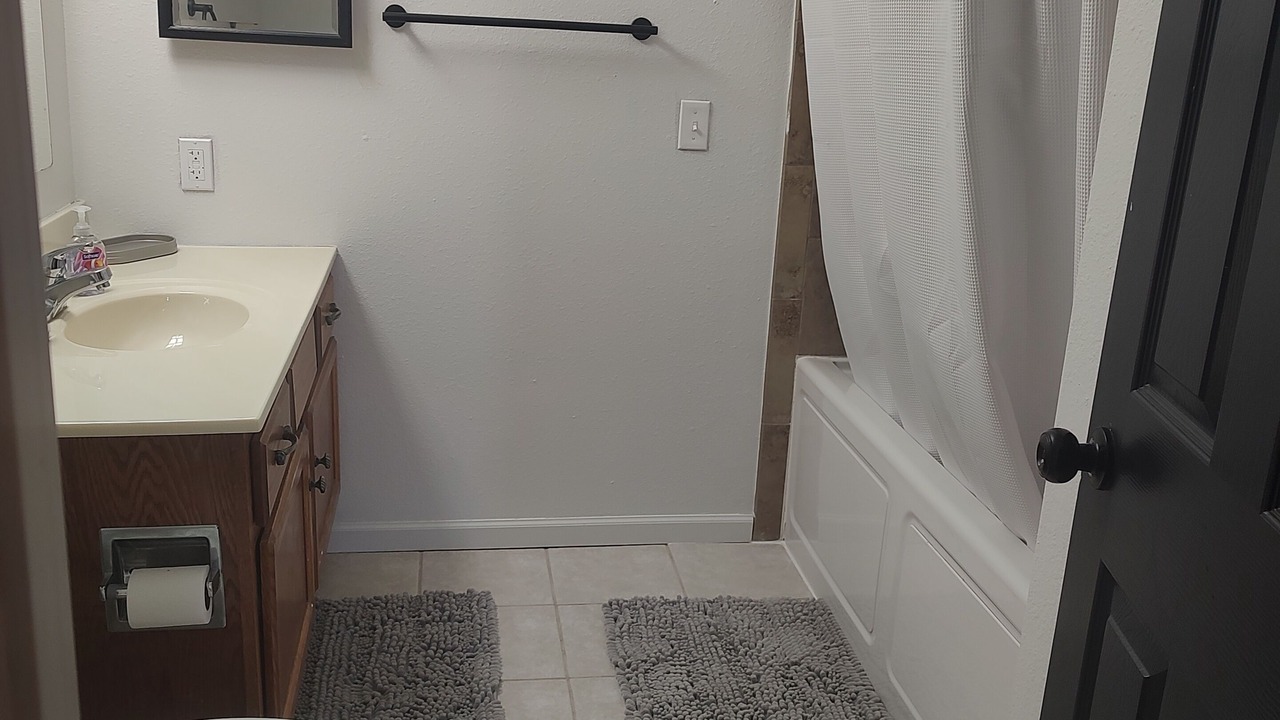 Photo of Bathroom in Iola