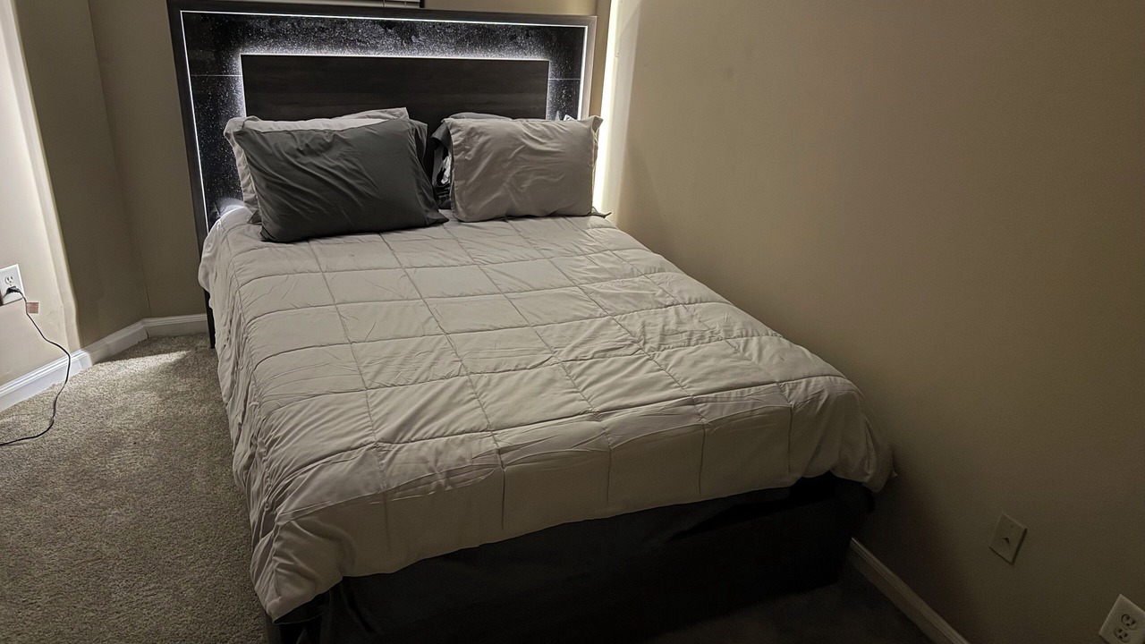 Photo of Bedroom in Northlake