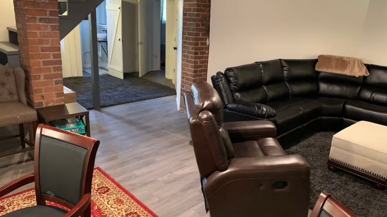 Photo of Livingroom in Cherokee Triangle