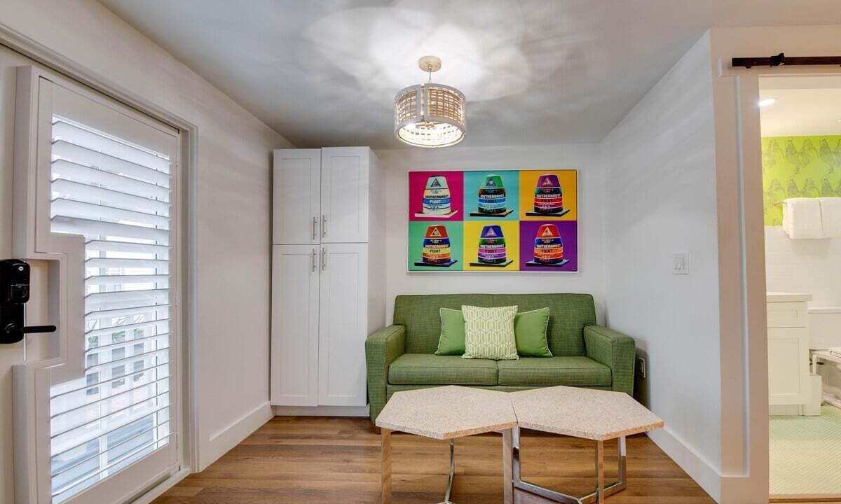 Photo of Livingroom in Historic Seaport